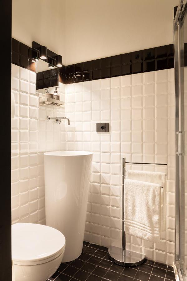 Hl Luxury Duomo Apartment - Via Torino, Montenapoleone Milaan Buitenkant foto